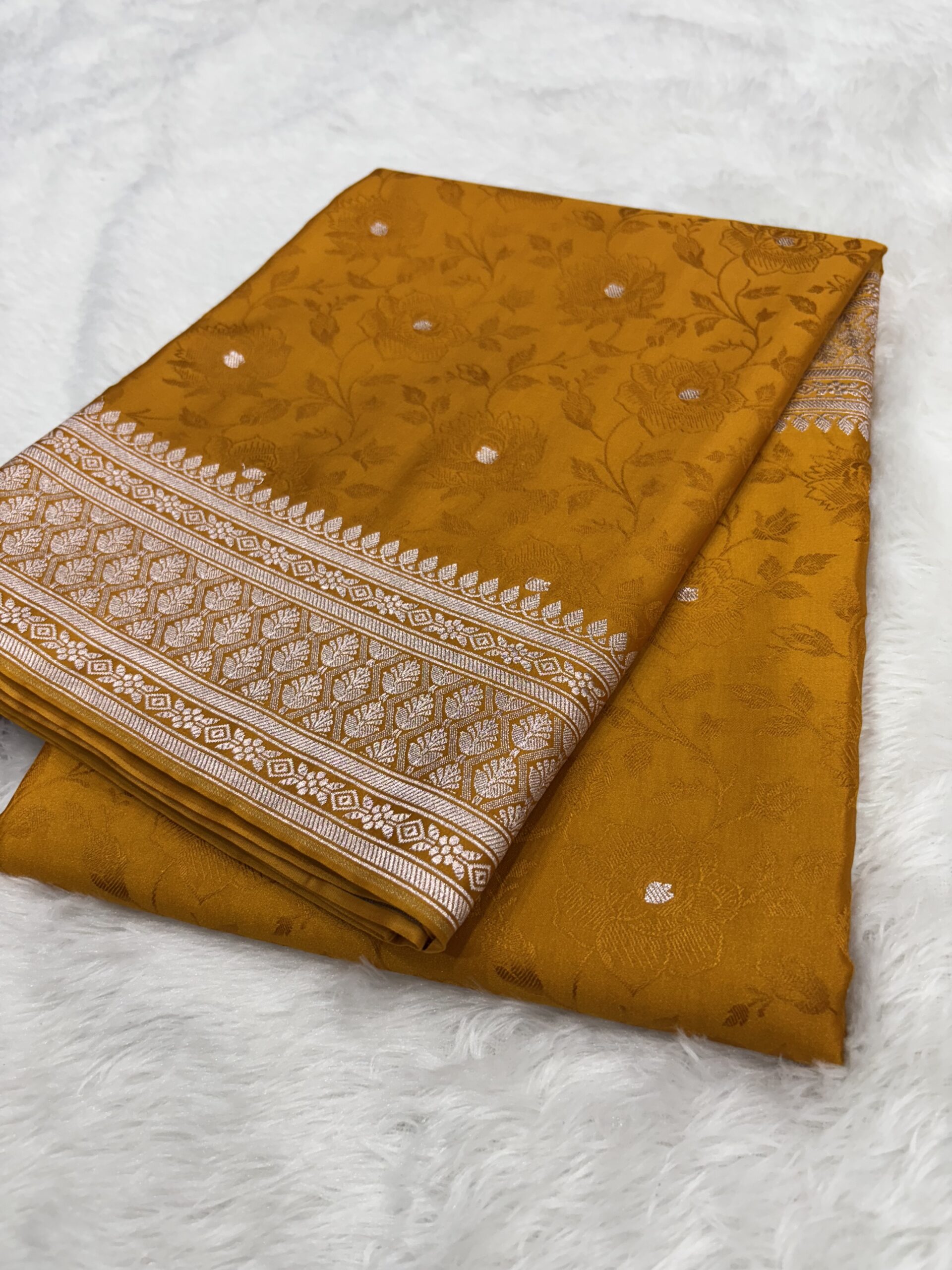 Golden Mashru Silk Tanchoi Saree