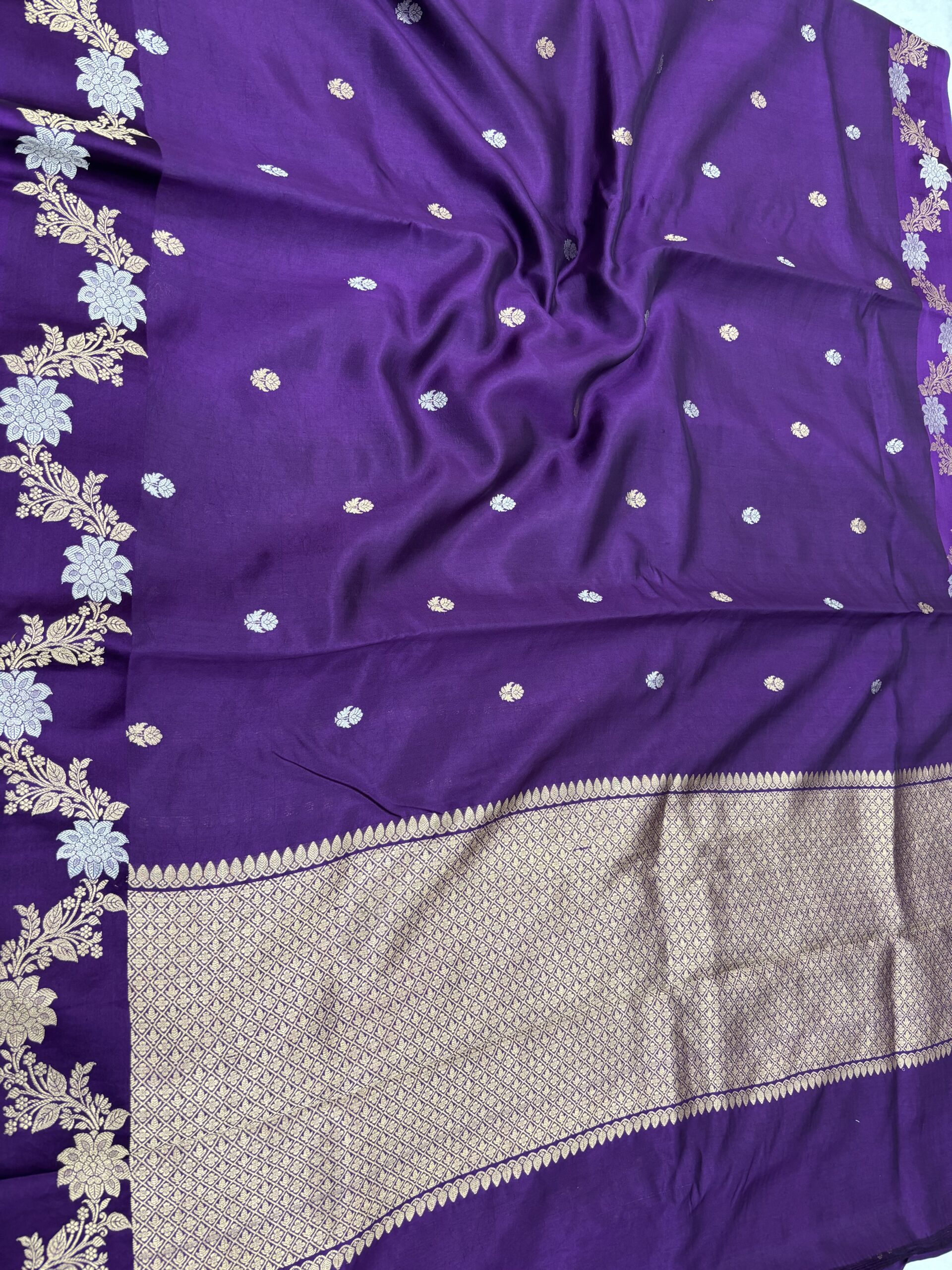 Banarasi Purpel Shade Handwoven Pure Raw Mango Silk Saree - Image 5