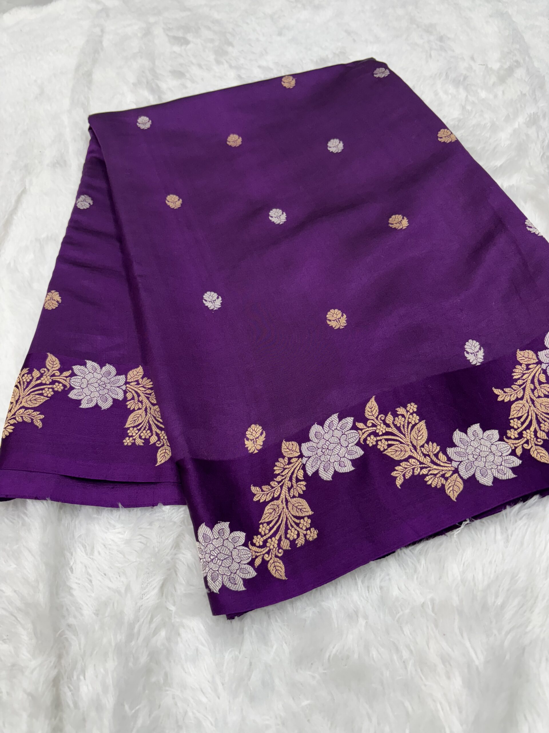 Banarasi Purpel Shade Handwoven Pure Raw Mango Silk Saree