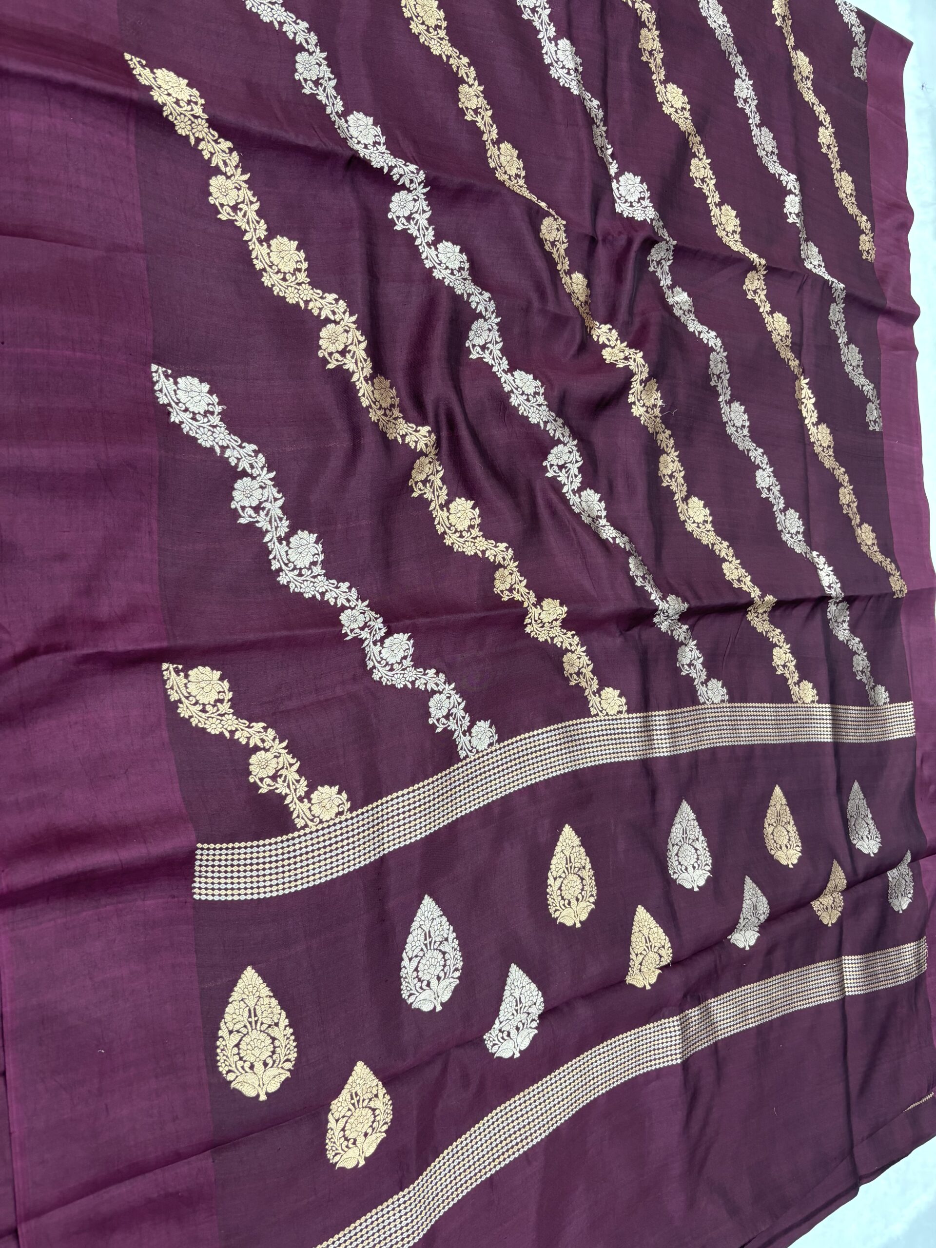 Banarasi Brown Shade Handwoven Pure Raw Mango Silk Saree - Image 4