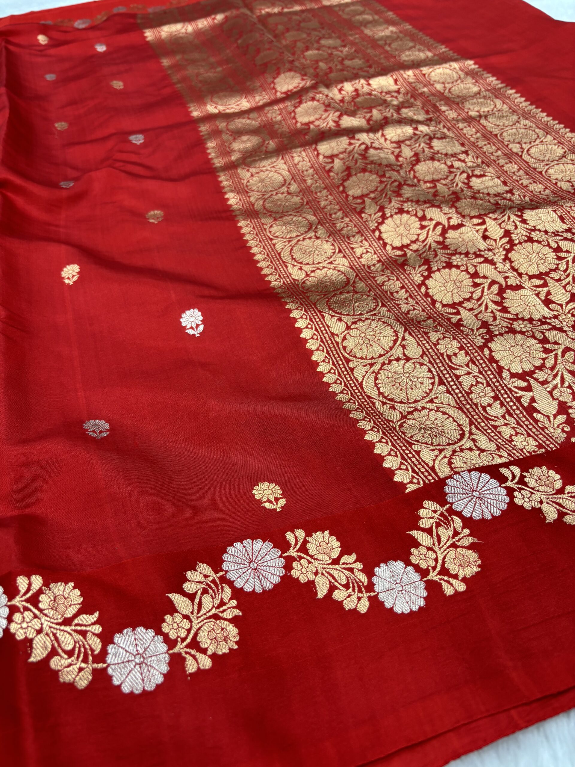 Pure Raw Mango Kadwa Saree - Image 2