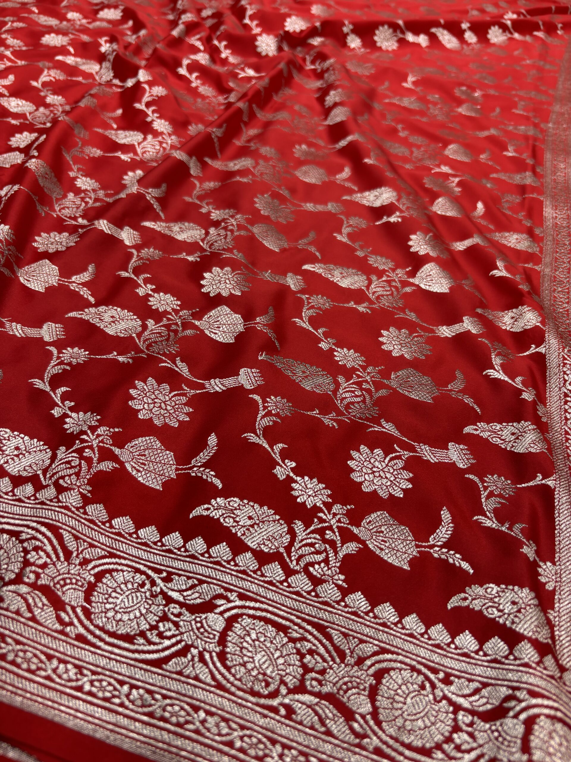 Red Mashru Silk Banarasi Saree | Handwoven Gold Zari Jal Work - Image 3