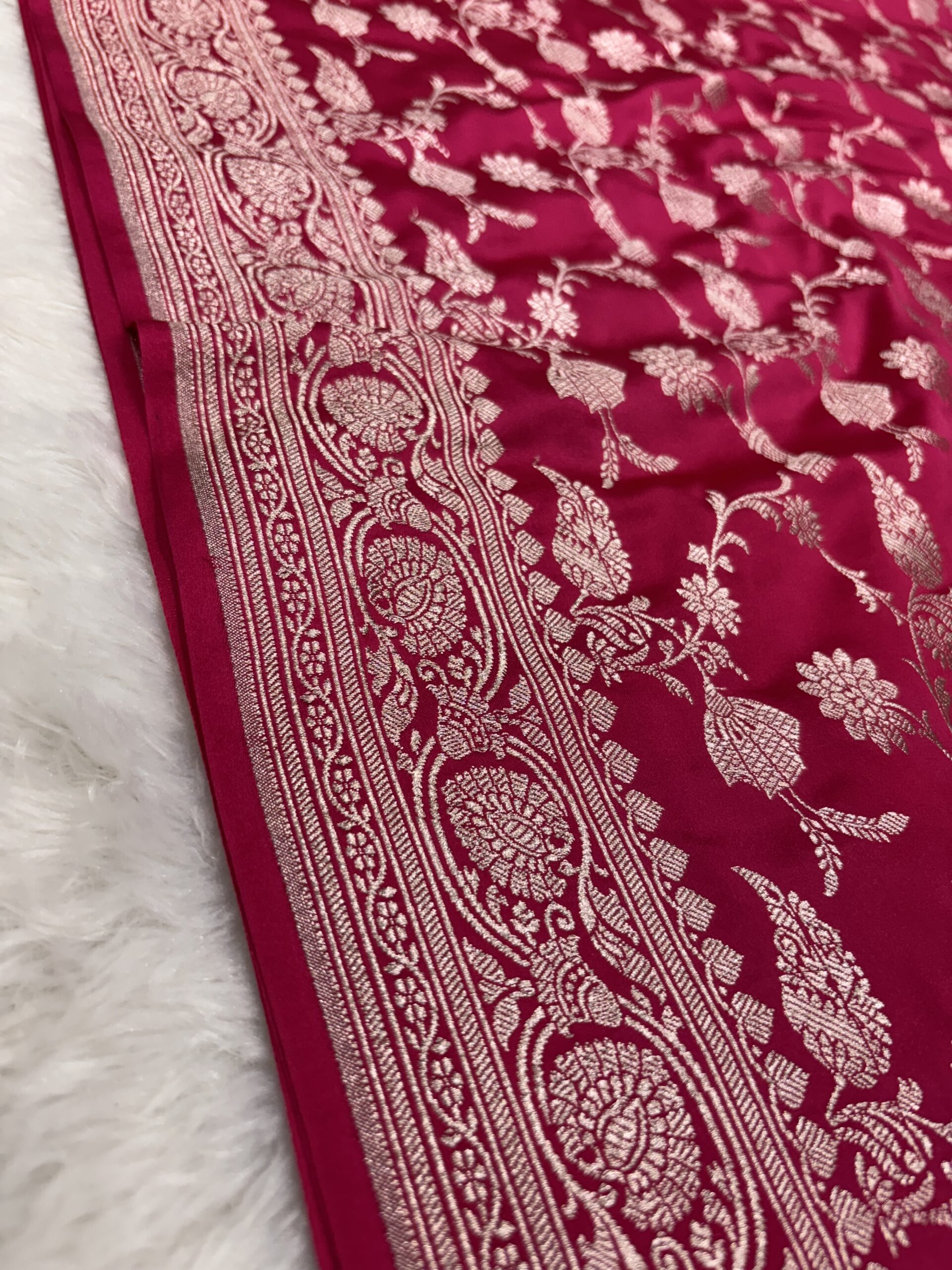 Rani Mashru Silk Banarasi Saree | Gold Zari Jal Work - Image 4